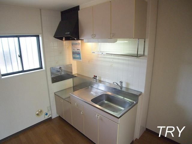 �y�L�b�`���z�@