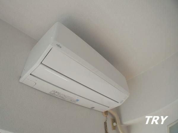 �y���̑��ݔ��z�@�G�A�R��