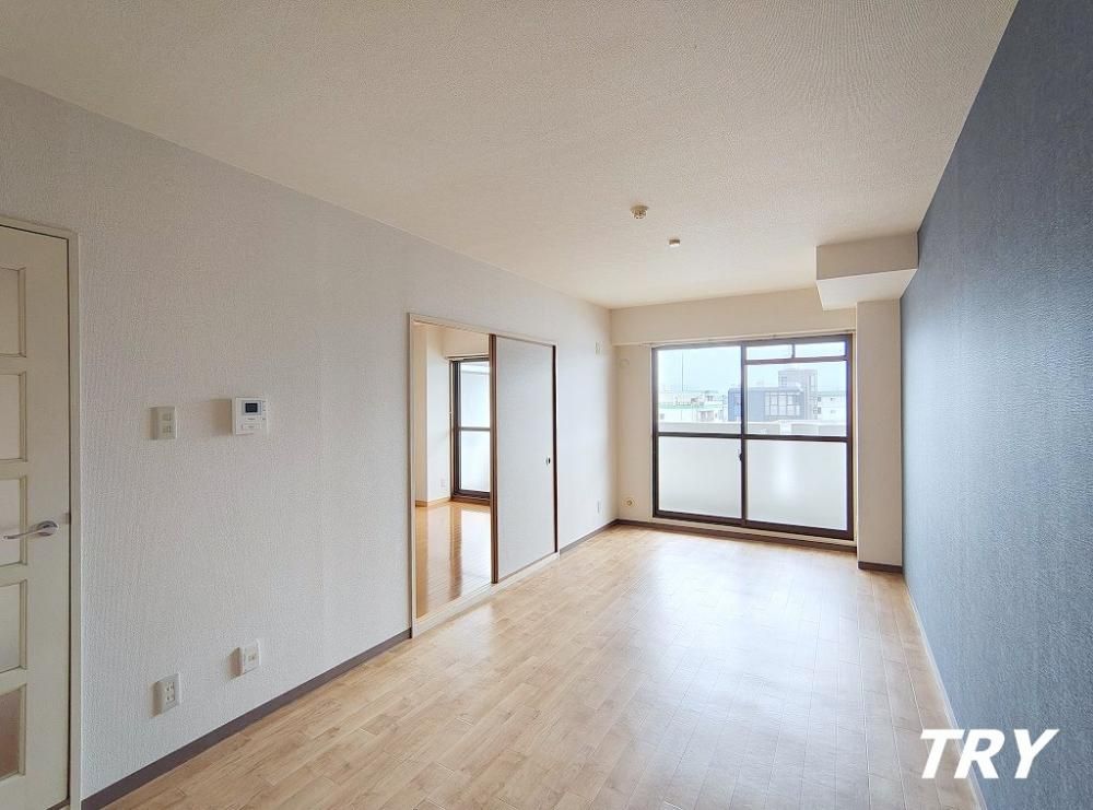 �y���ԁE���r���O�z�@