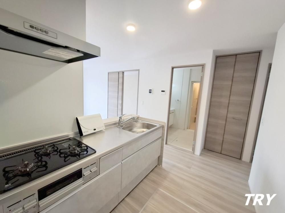 �y�L�b�`���z�@