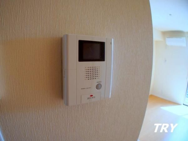 �y���̑��ݔ��z�@���j�^�[�t�C���^�[�z��