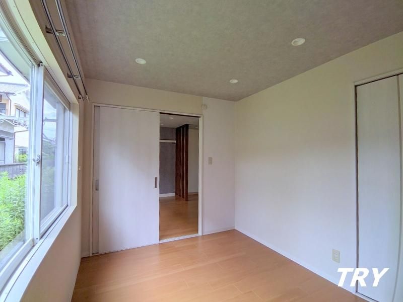 �y�Q���z�@