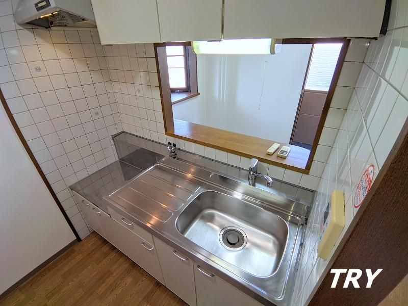 �y�L�b�`���z�@