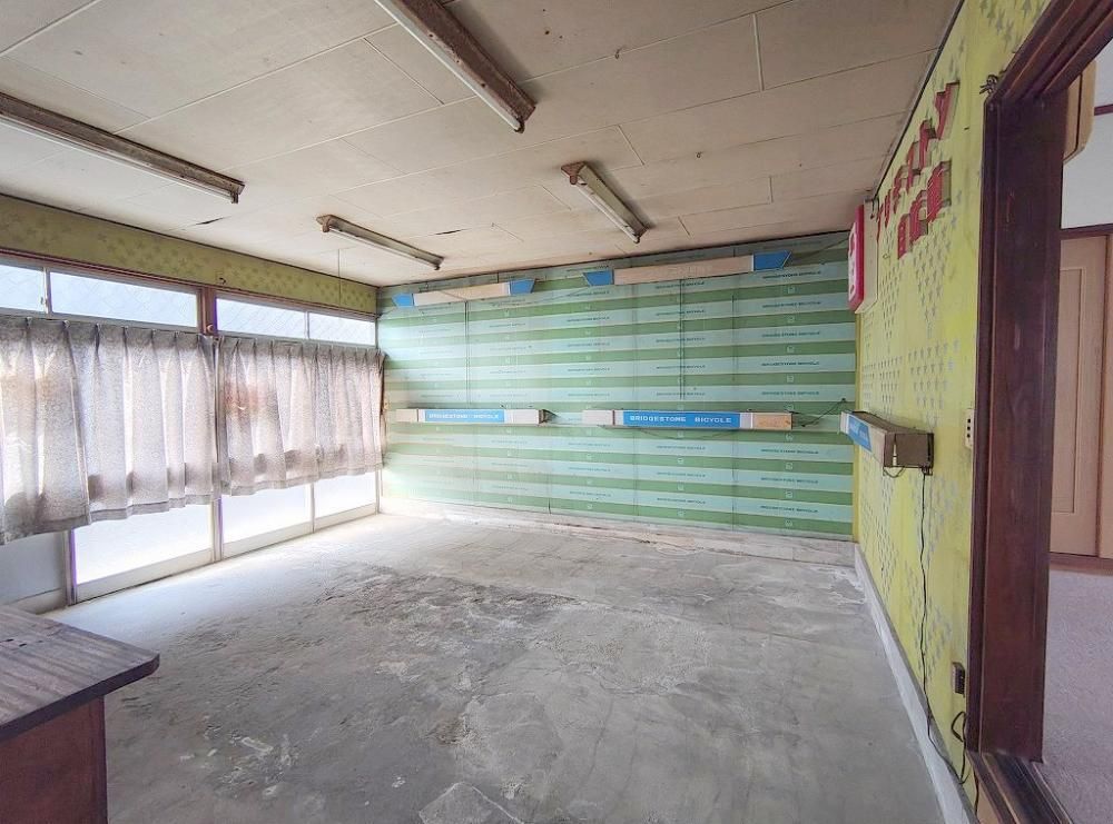 �y���̑������E�X�y�[�X�z�@�X�ܕ���