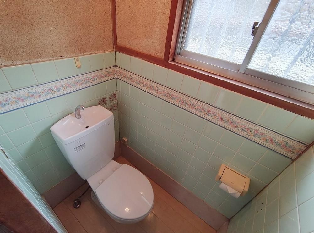 �y�g�C���z�@