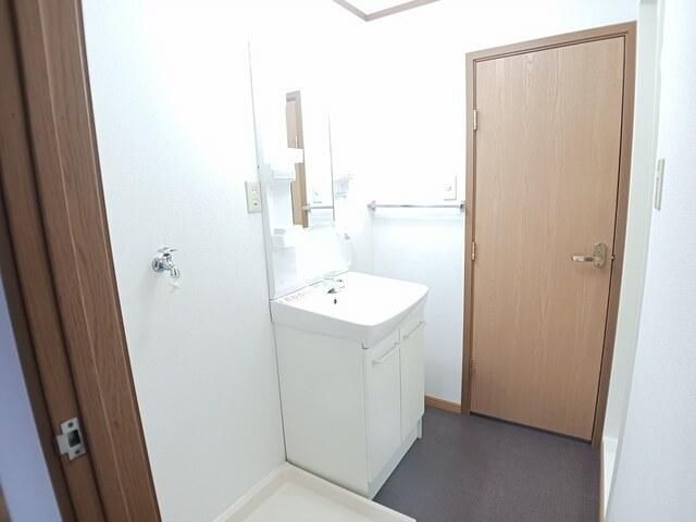 �y���ʏ��z�@