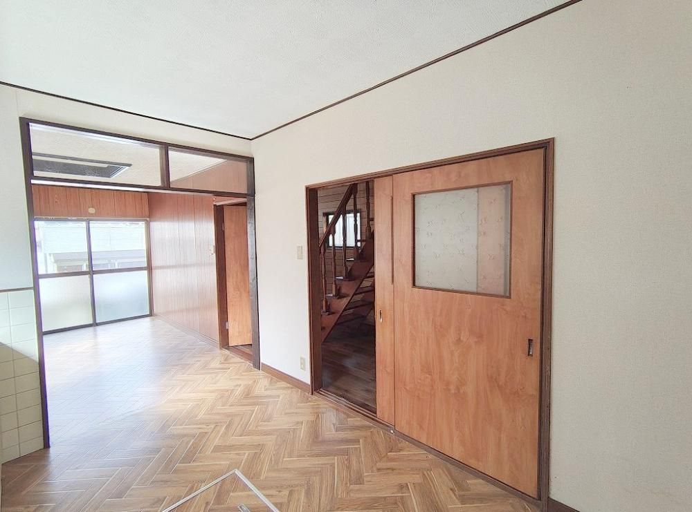 �y���ԁE���r���O�z�@