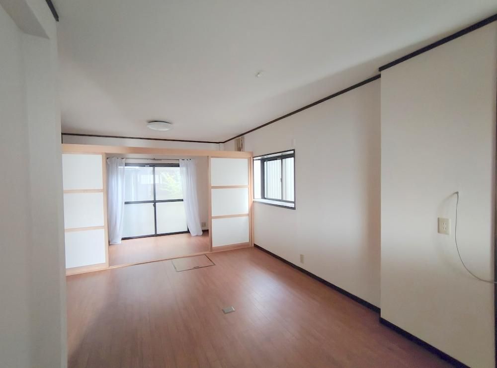 �y���ԁE���r���O�z�@