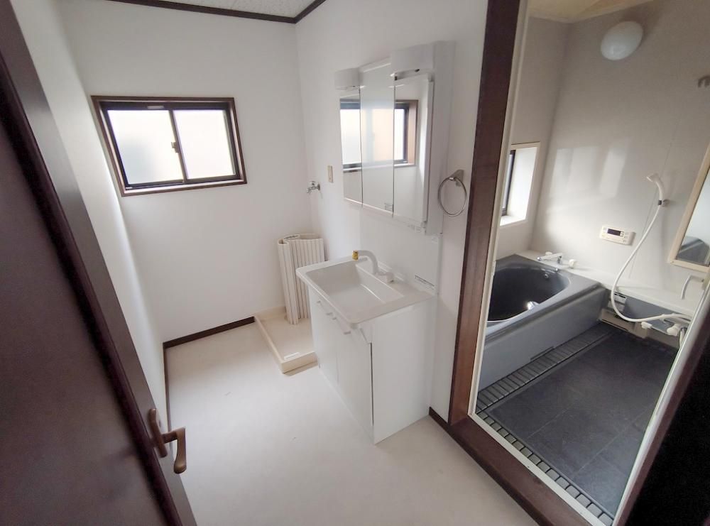 �y���ʏ��z�@