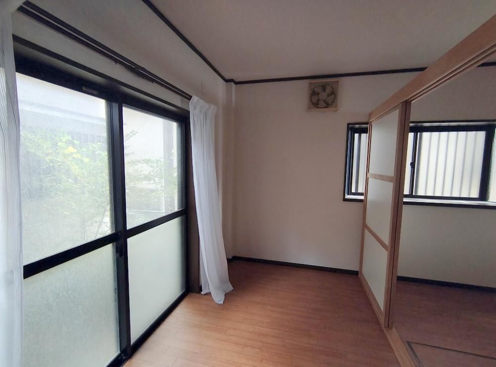 �y���̑������E�X�y�[�X�z�@