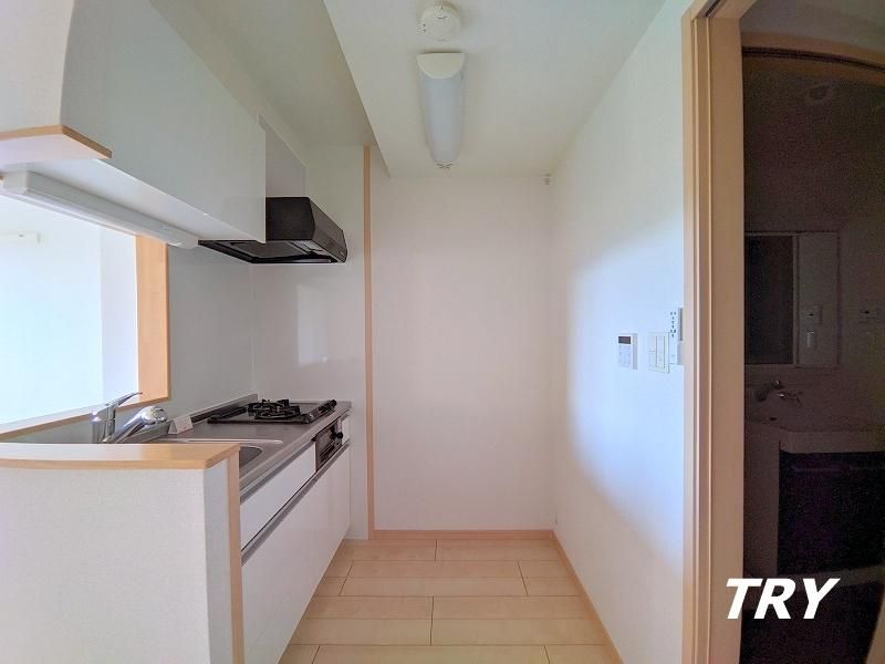 �y�L�b�`���z�@