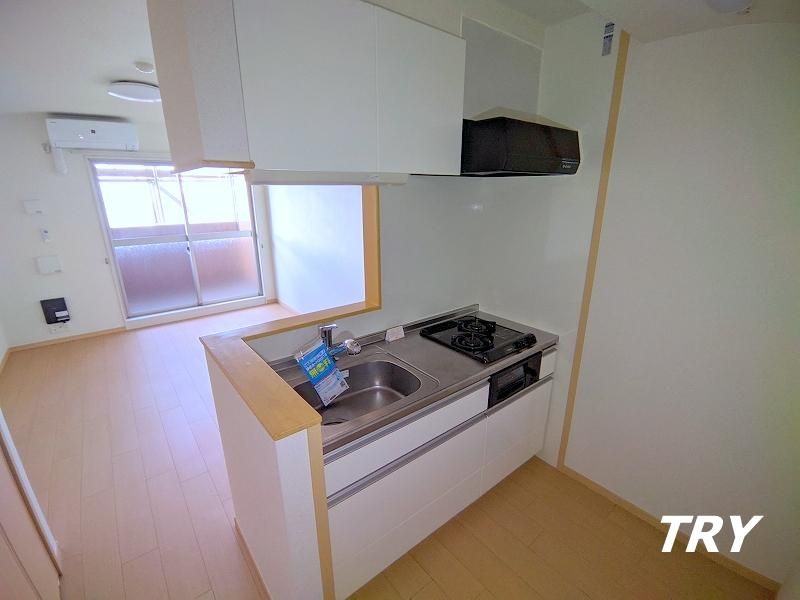 �y�L�b�`���z�@