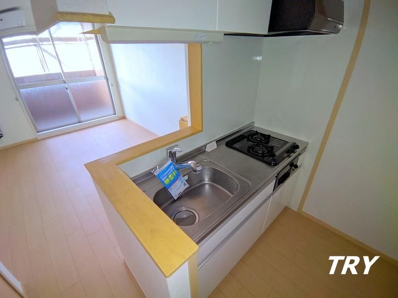 �y�L�b�`���z�@