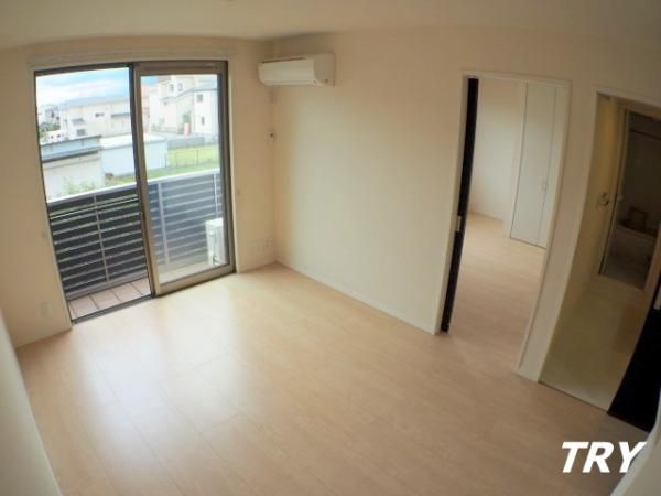 �y�����E���r���O�z�@