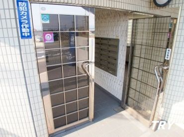 �y�G���g�����X�z�@