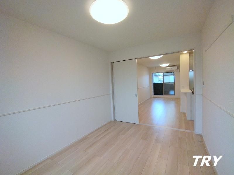 �y�Q���z�@