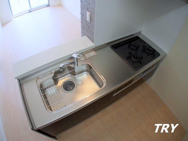 �y�L�b�`���z�@