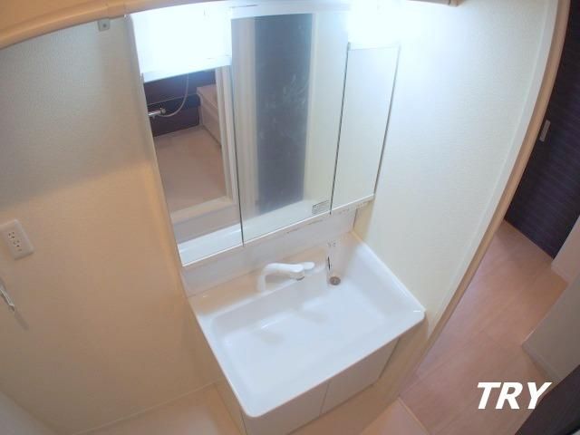 �y���ʏ��z�@