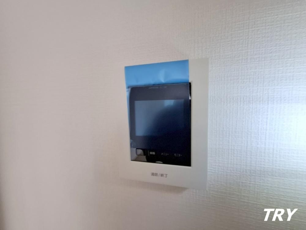 �y�Z�L�����e�B�z�@