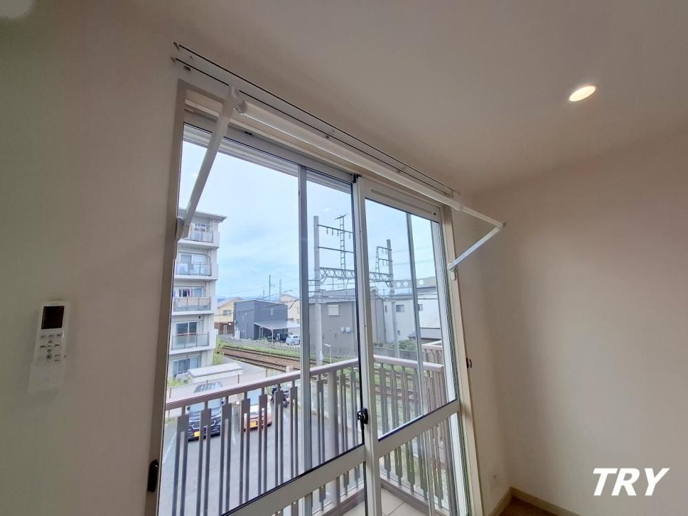 �y���̑��ݔ��z�@