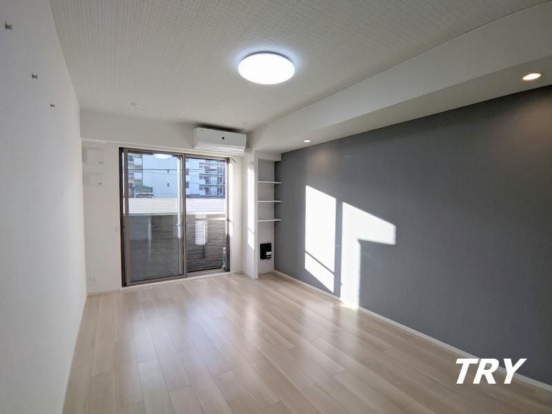 �y���ԁE���r���O�z�@