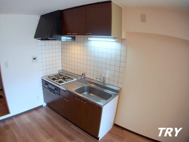 �y�L�b�`���z�@