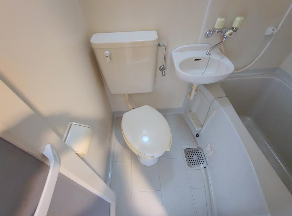 �y�g�C���z�@