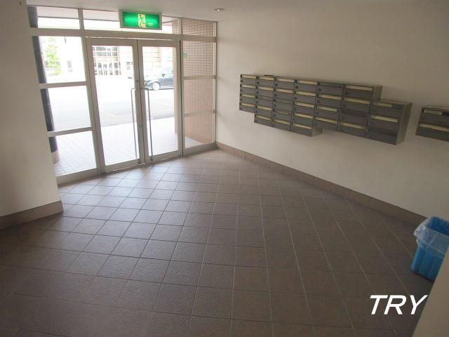 �y�G���g�����X�z�@