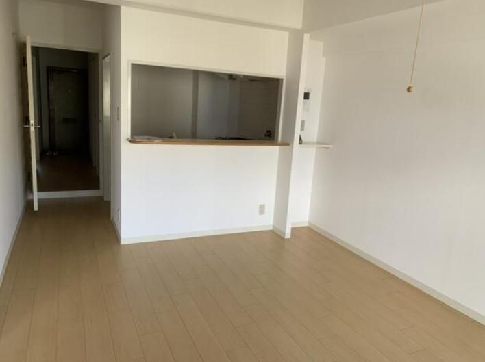 �y�����E���r���O�z�@