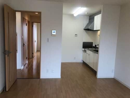 �y�����E���r���O�z�@