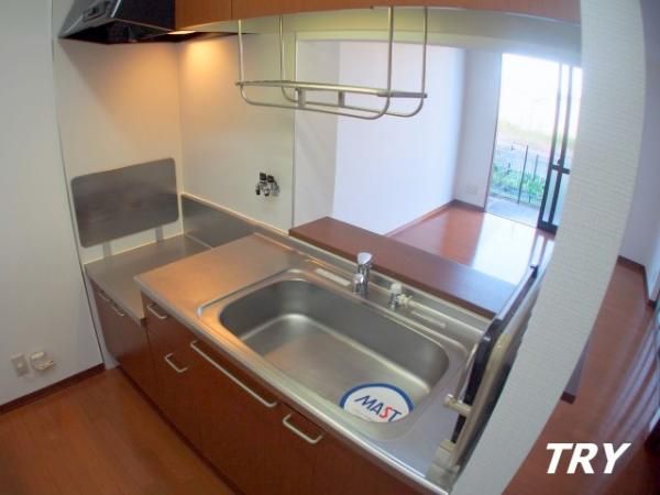 �y�L�b�`���z�@