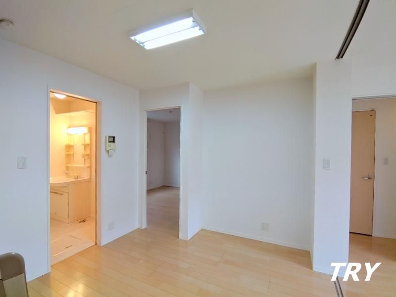 �y���ԁE���r���O�z�@