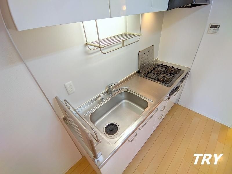 �y�L�b�`���z�@