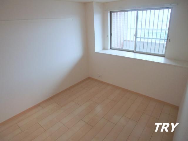 �y�Q���z�@