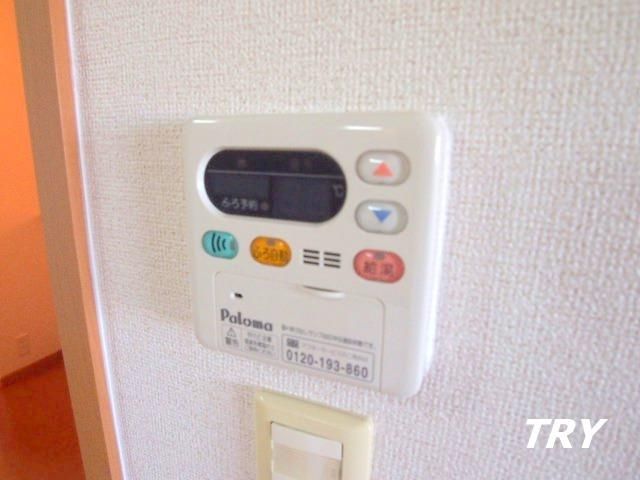 y̑ݔz@
