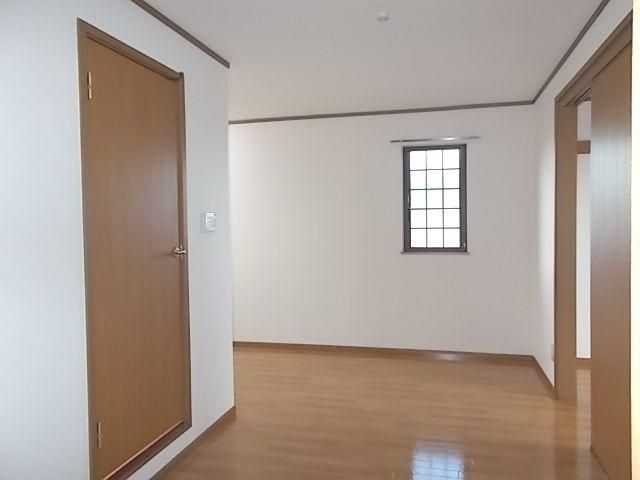 �y�����E���r���O�z�@