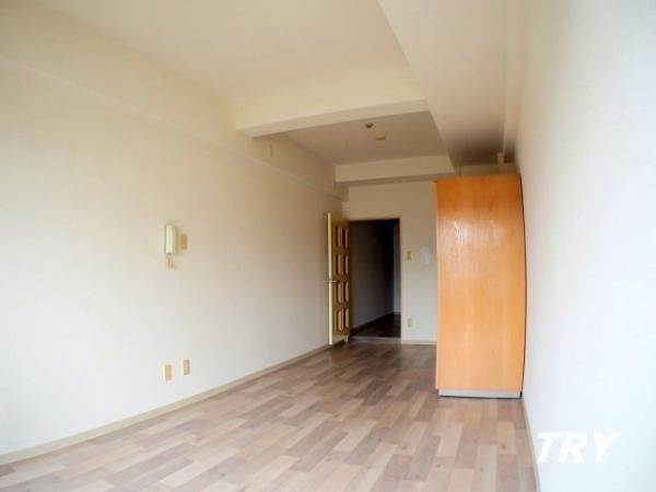 �y�Q���z�@