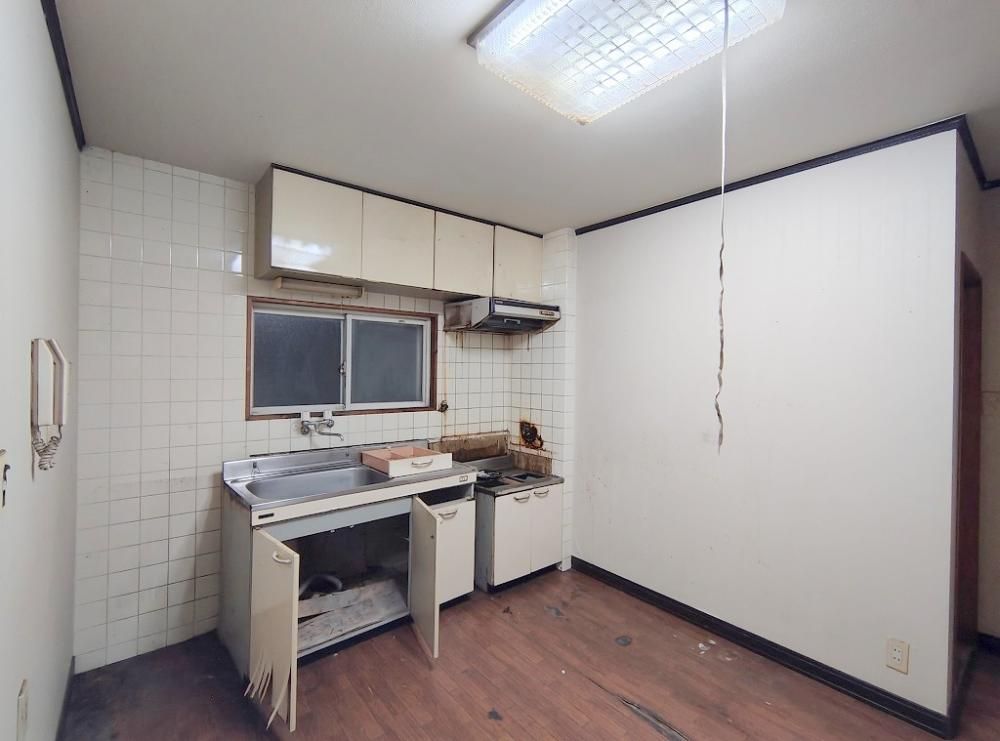 �y�L�b�`���z�@