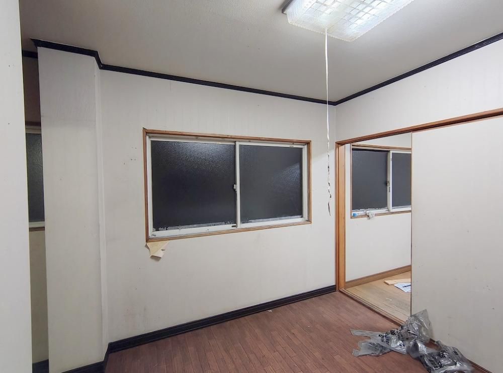 �y���ԁE���r���O�z�@