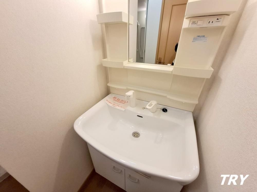 �y���ʏ��z�@