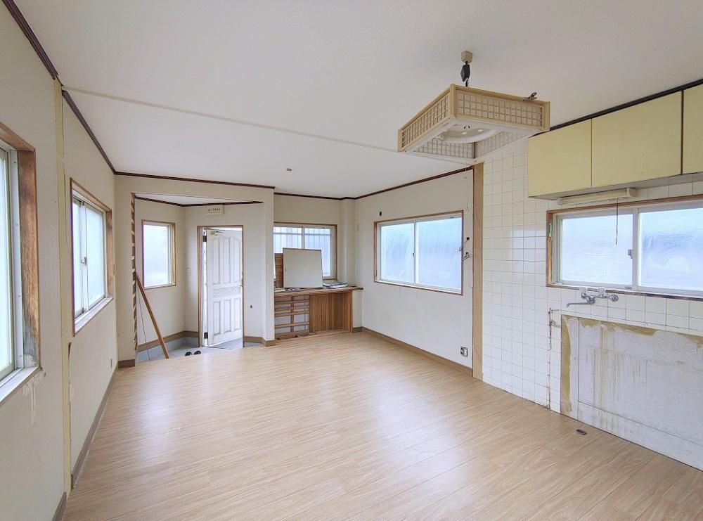 �y���̑������E�X�y�[�X�z�@