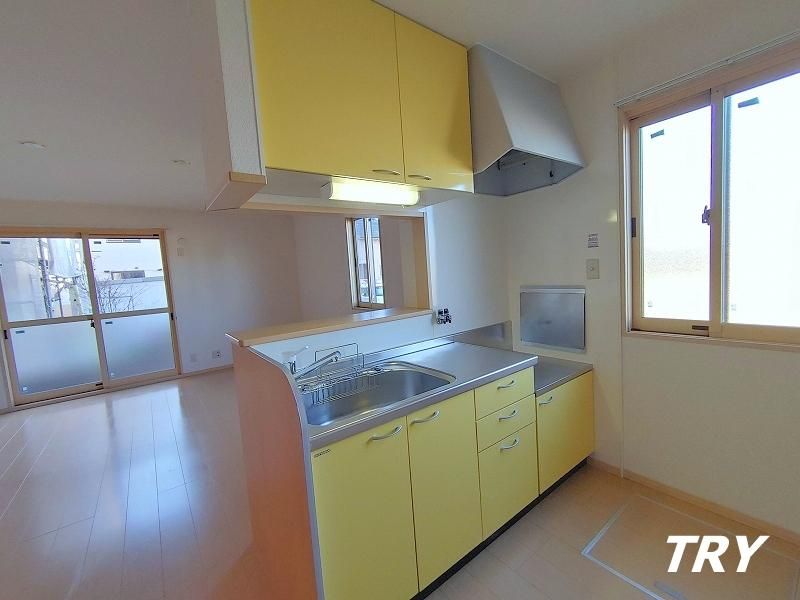 �y�L�b�`���z�@