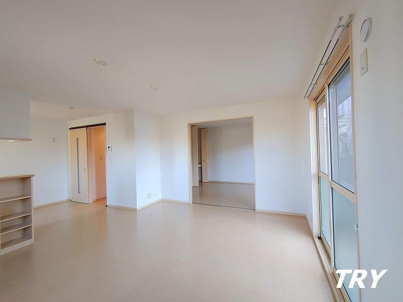 �y���ԁE���r���O�z�@