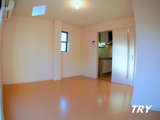 �y�Q���z�@