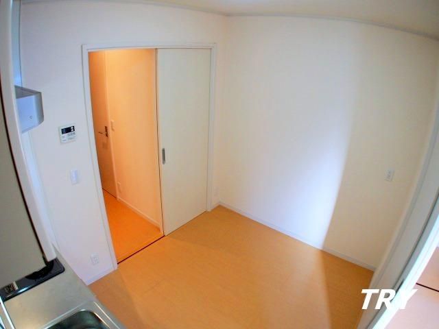 �y�L�b�`���z�@