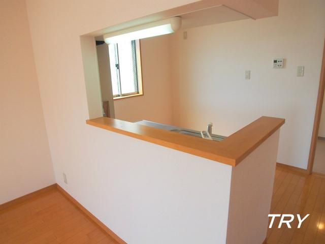 �y�L�b�`���z�@