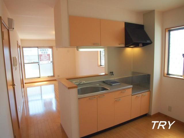 �y�L�b�`���z�@