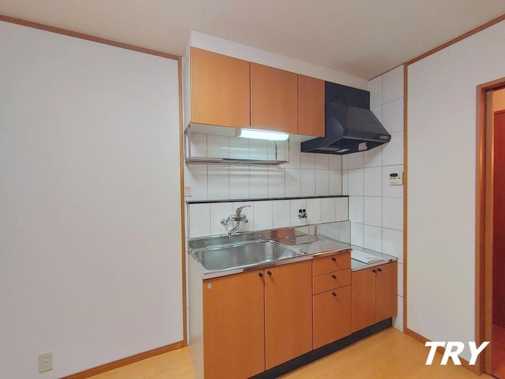 �y�L�b�`���z�@