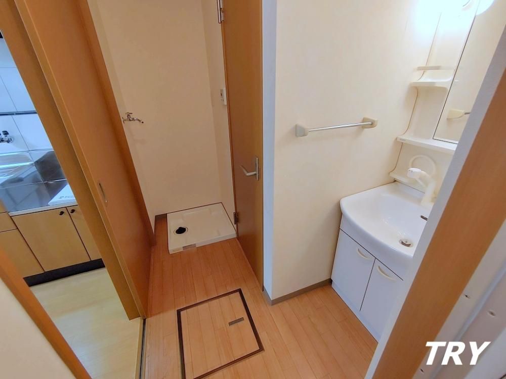 �y���ʏ��z�@