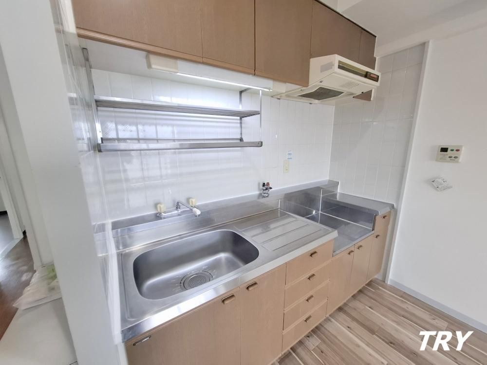 �y�L�b�`���z�@